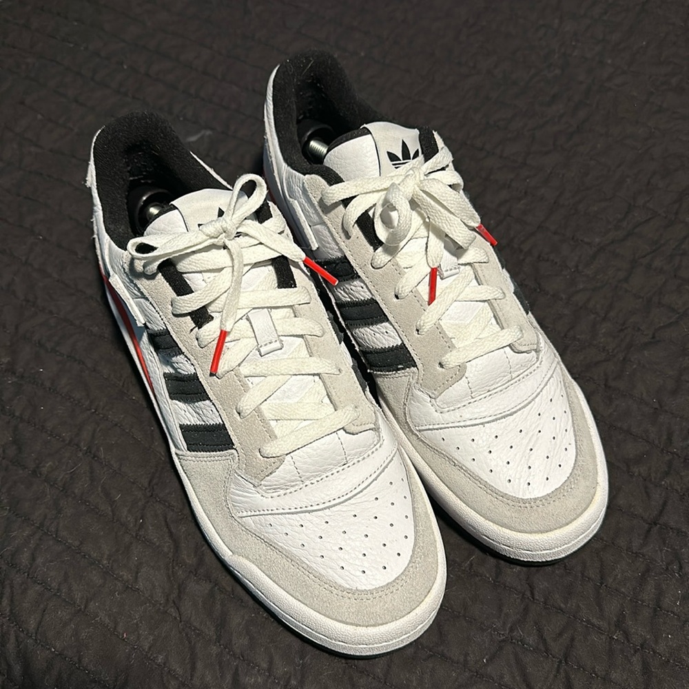 /// ADIDAS Forum Shoes US men's 11 FASHION 3 Stripes White • Black • Red ///